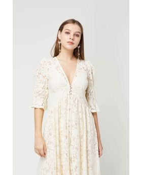 Lace dress with buttons